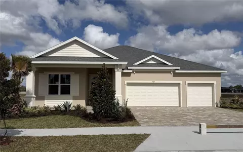 989 Megano Blvd, Deland, FL 32724