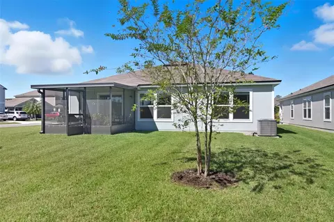 Exterior - 2 Pinnacle Pl, Bunnell, FL 32110 photo 8 of 12