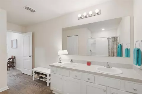 Bath - 2 Pinnacle Pl, Bunnell, FL 32110 photo 3 of 5