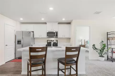 Kitchen - 2 Pinnacle Pl, Bunnell, FL 32110 photo 2 of 9