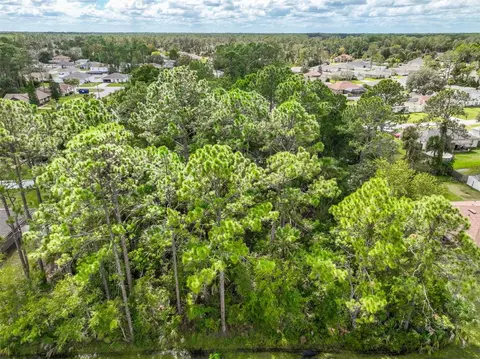 28 Phoenix Ln, Palm Coast, FL 32164