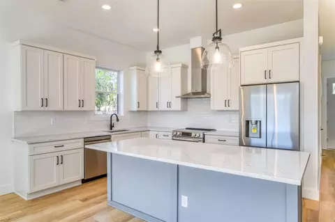 Kitchen - 7 Sebastian Ave #D, Saint Augustine, FL 32084 photo 3 of 5