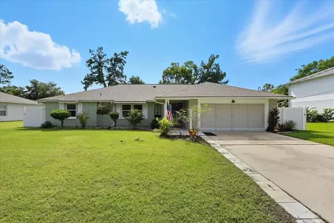 28 Prattwood Ln, Palm Coast, FL 32164