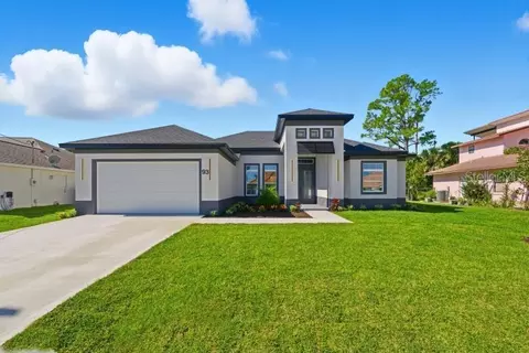 93 Cochise Ct, Palm Coast, FL 32137
