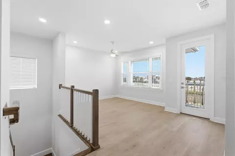 Living - 116 Beachview Dr, Ormond Beach, FL 32174 photo 6 of 7