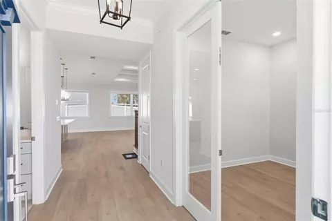 Entry Way - 116 Beachview Dr, Ormond Beach, FL 32174 photo 2 of 10