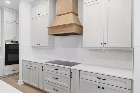 Kitchen - 116 Beachview Dr, Ormond Beach, FL 32174 photo 6 of 12