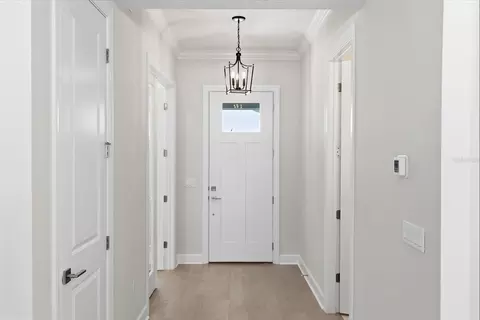 Entry Way - 116 Beachview Dr, Ormond Beach, FL 32174 photo 3 of 10
