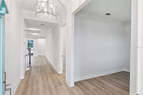 Entry Way - 112 Beachview Dr, Ormond Beach, FL 32176 photo 1 of 3