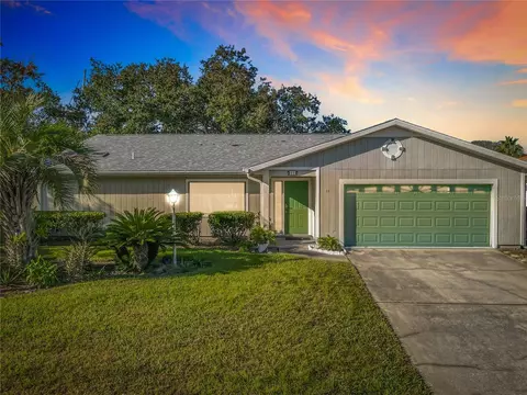 11 Clermont Ct, Palm Coast, FL 32137