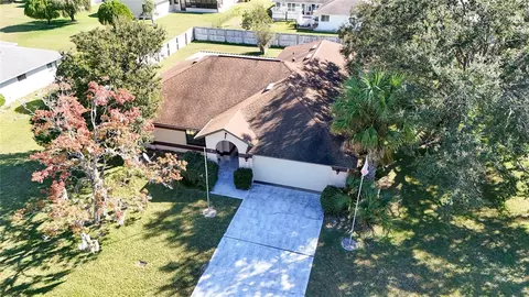 2 Black Oak Ct, Palm Coast, FL 32137