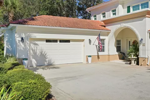 1 Viscaya Ln #2204, Palm Coast, FL 32137