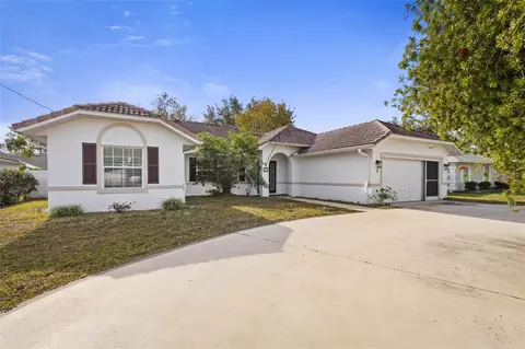 3 Ferber Ln, Palm Coast, FL 32137