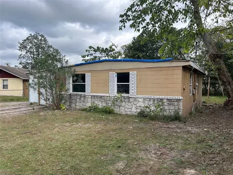 10633 Ithaca Dr, Jacksonville, FL 32218