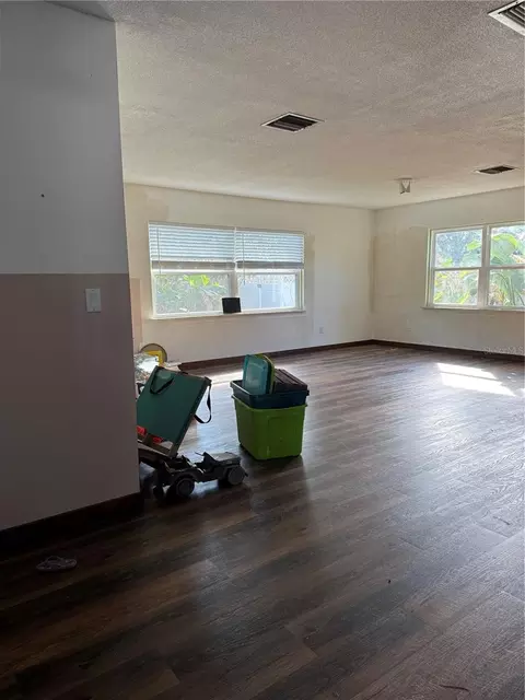 Living - 861 Palermo Rd, Saint Augustine, FL 32086 photo 1 of 9