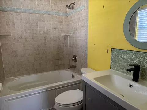 Bath - 861 Palermo Rd, Saint Augustine, FL 32086 photo 4 of 4