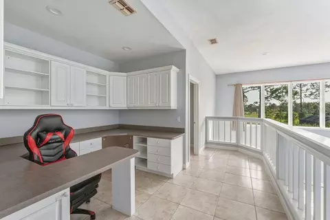 Entry Way - 24 Bay Pointe Dr, Ormond Beach, FL 32174 photo 8 of 9