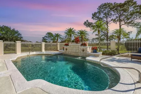 Exterior - 24 Bay Pointe Dr, Ormond Beach, FL 32174 photo 3 of 8