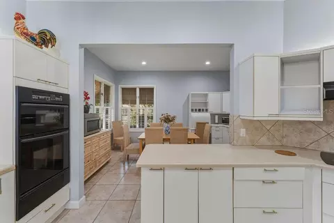 Kitchen - 24 Bay Pointe Dr, Ormond Beach, FL 32174 photo 6 of 8