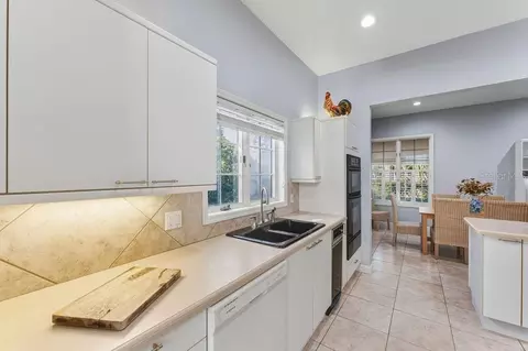 Kitchen - 24 Bay Pointe Dr, Ormond Beach, FL 32174 photo 7 of 8