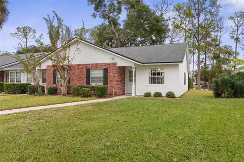 18 Kings Colony Ct, Palm Coast, FL 32137