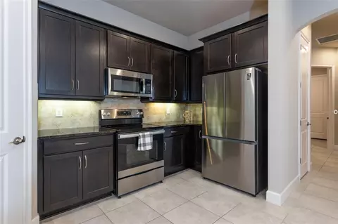 Kitchen - 3 Newhaven Ln, Ormond Beach, FL 32174 photo 5 of 6