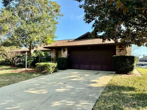 12 Curry Ct, Palm Coast, FL 32137