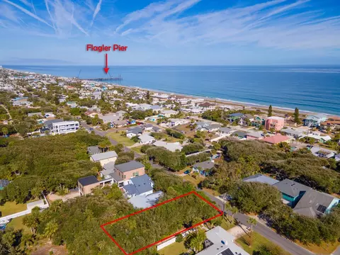1336 S Daytona Ave, Flagler Beach, FL 32136