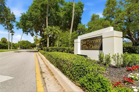 9502 Chapman Oak Ct, Palm Beach Gardens, FL 33410