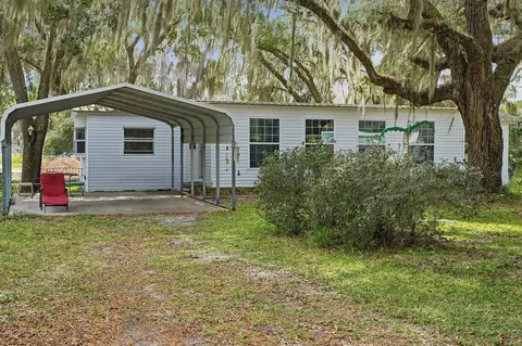 105 Major Ln, Crescent City, FL 32112
