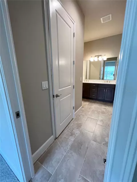 Entry Way - 32 Longridge Ln, Ormond Beach, FL 32174 photo 3 of 3