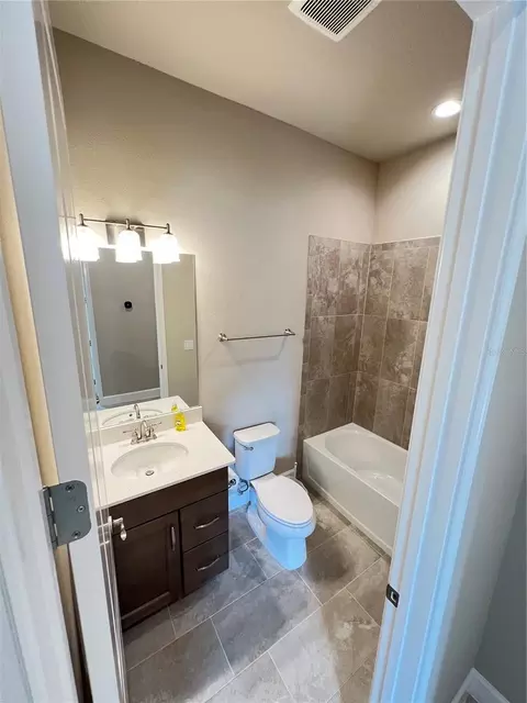 Bath - 32 Longridge Ln, Ormond Beach, FL 32174 photo 1 of 3