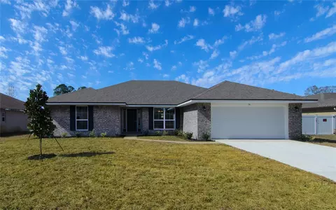 8 Louvet Ln, Palm Coast, FL 32137
