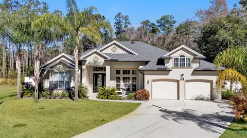 5 Zaun Ct, Palm Coast, FL 32164
