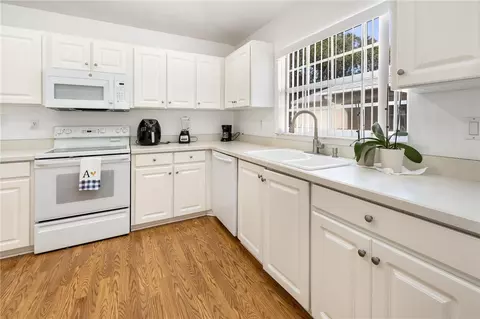 Kitchen - 9 Sherrington Dr, Ormond Beach, FL 32174 photo 2 of 3
