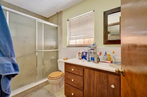 Bath - 279 Riverbend Rd, Ormond Beach, FL 32174 photo 1 of 4