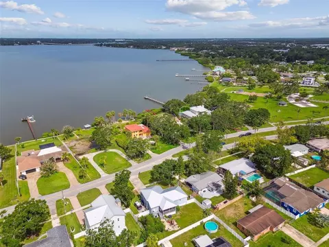 View/Area - 317 Shore Dr E, Oldsmar, FL 34677 photo 4 of 6