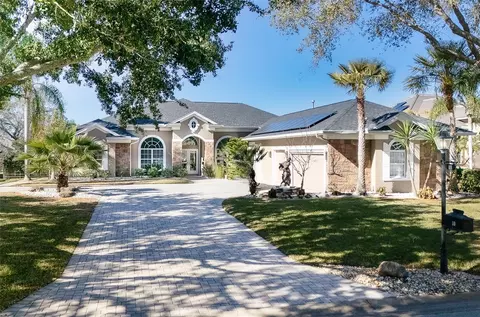 18 Old Oak Dr N, Palm Coast, FL 32137