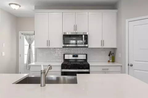 Kitchen - 363 Brandon Lakes Dr, Saint Augustine, FL 32092 photo 4 of 4
