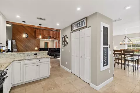 Kitchen - 998 County Road 302, Bunnell, FL 32110 photo 2 of 4