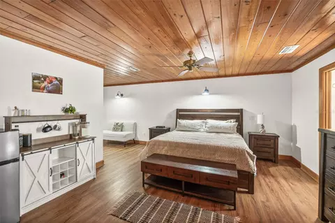 Bedroom - 998 County Road 302, Bunnell, FL 32110 photo 2 of 2