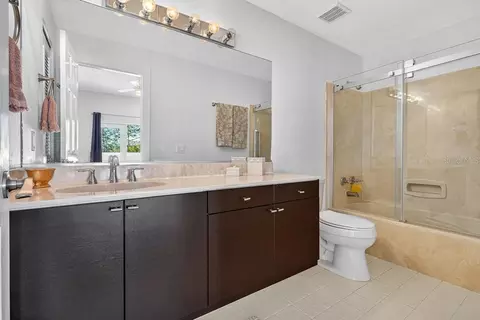 Bath - 13 Bay Pointe Dr, Ormond Beach, FL 32174 photo 4 of 5