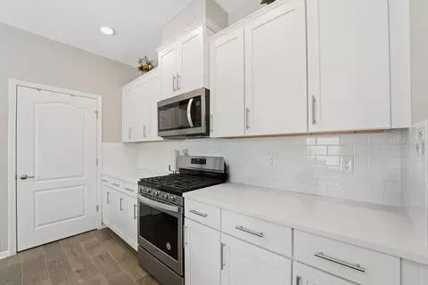 Kitchen - 8 Ace Ct, Bunnell, FL 32110 photo 3 of 5