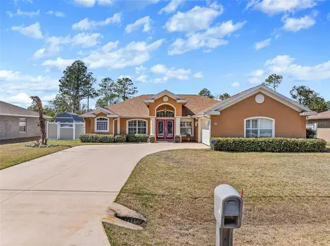8 Rocking Horse Dr, Palm Coast, FL 32164