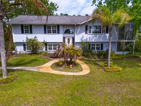 1 Ryding Ln, Palm Coast, FL 32164