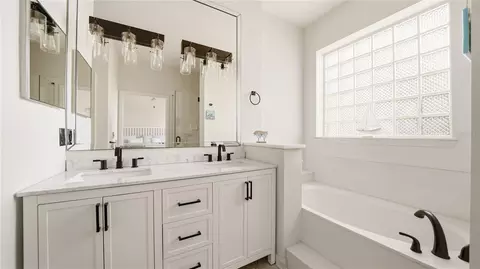 Bath - 705 Augusta Cir #705, Saint Augustine, FL 32086 photo 2 of 5