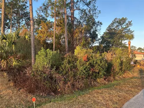 4 White Hall Dr, Palm Coast, FL 32137