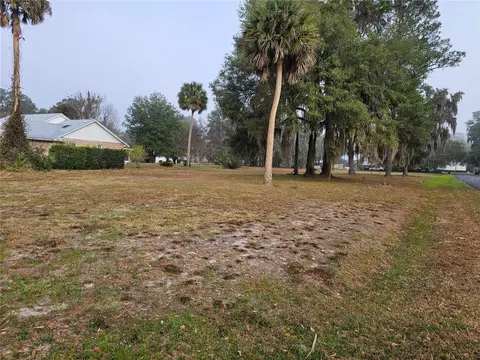 000 Mount Royal Ave, Crescent City, FL 32112