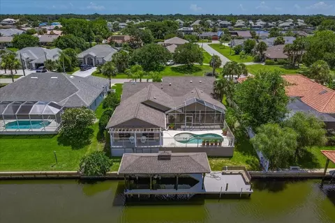 13 Cottagegate Ct, Palm Coast, FL 32137