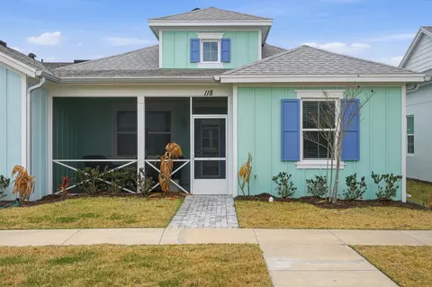118 Gypsy Palace Ln, Daytona Beach, FL 32124